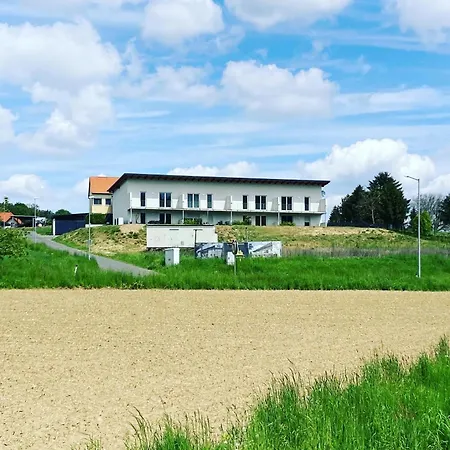 Wunderschoene Im Gruenen Nahe Graz 公寓 *